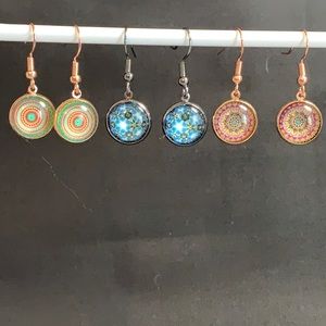 21359 3/$15 Multi-colored earrings